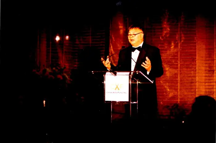 2007 & 2005 China AIDs Fund Gala, photo 12